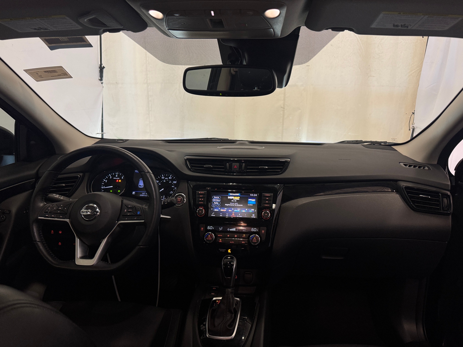 Thumbnail: 2021 Nissan Rogue Sport - 2