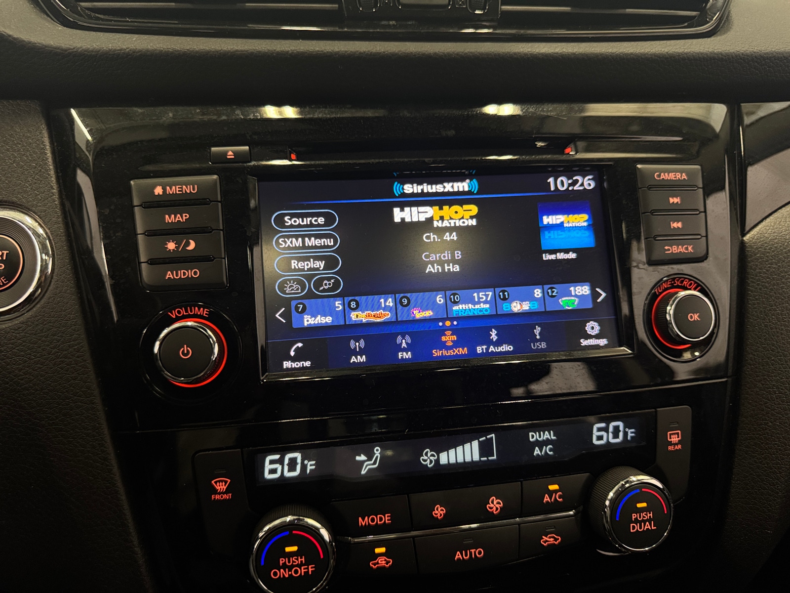 Thumbnail: 2021 Nissan Rogue Sport - 3