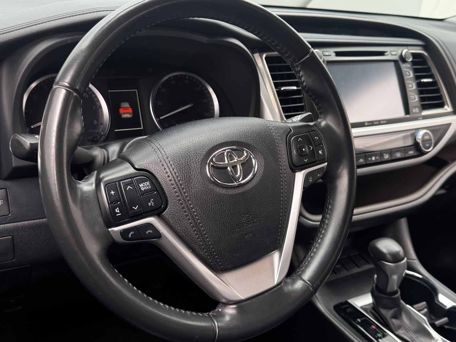 Thumbnail: 2019 Toyota Highlander - 5