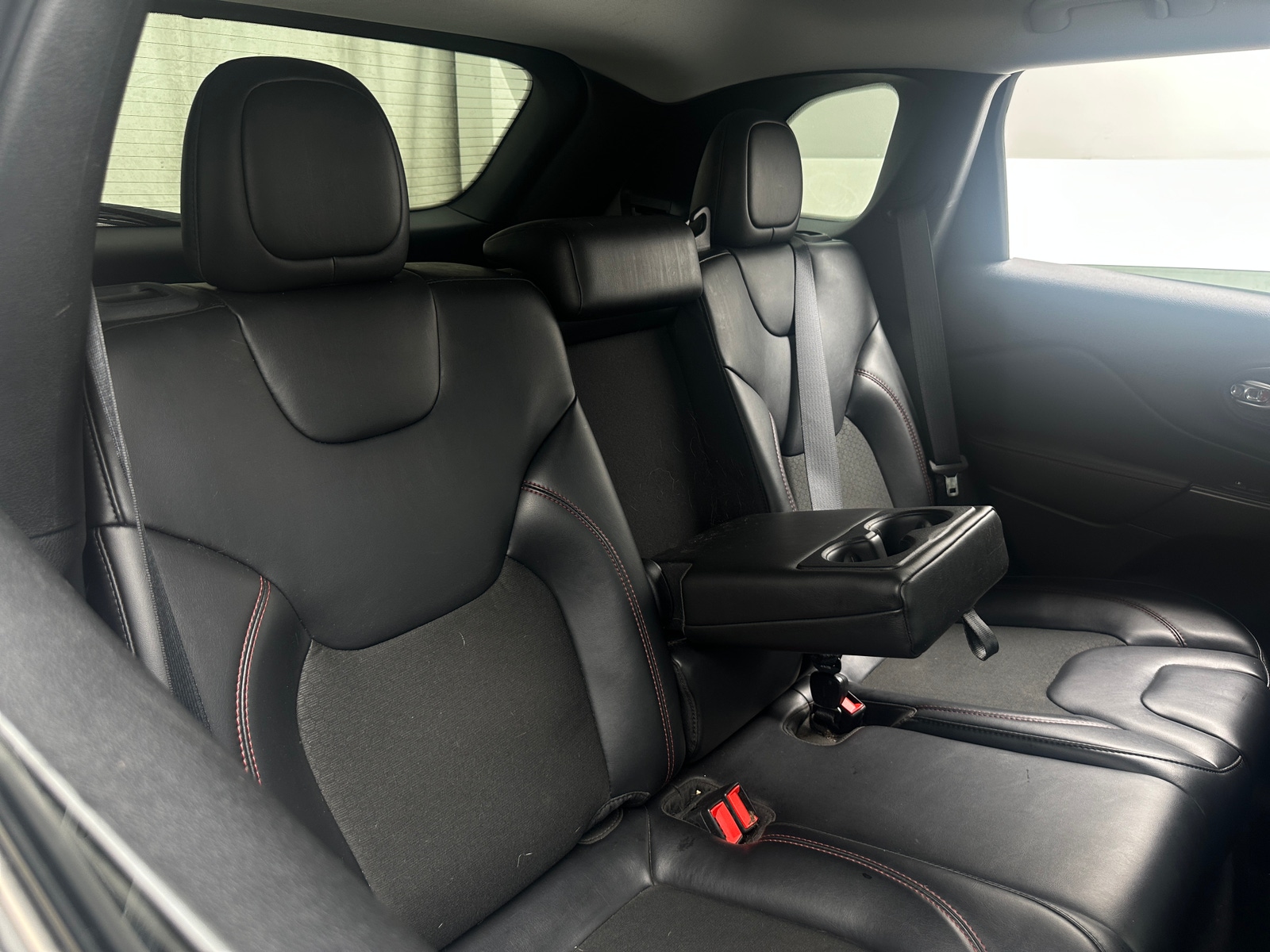 Thumbnail: 2021 Jeep Cherokee - 6