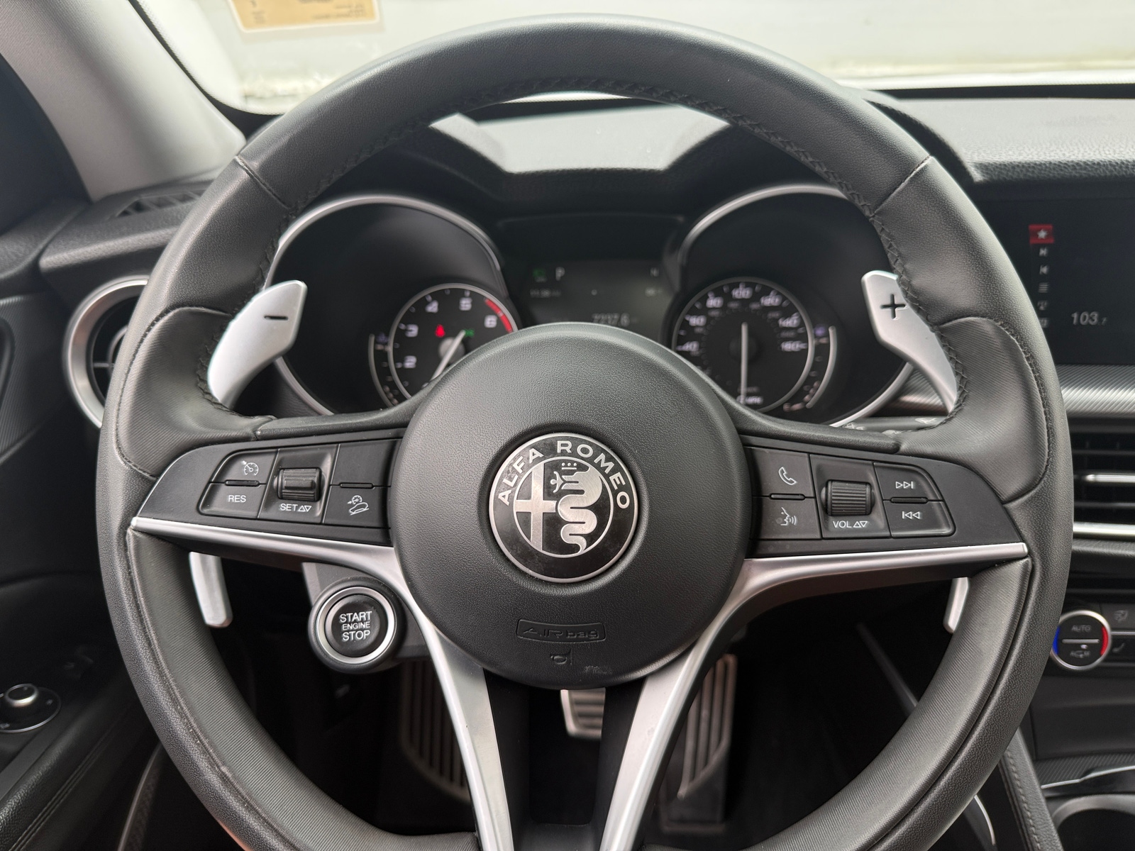Thumbnail: 2018 Alfa Romeo Stelvio - 4
