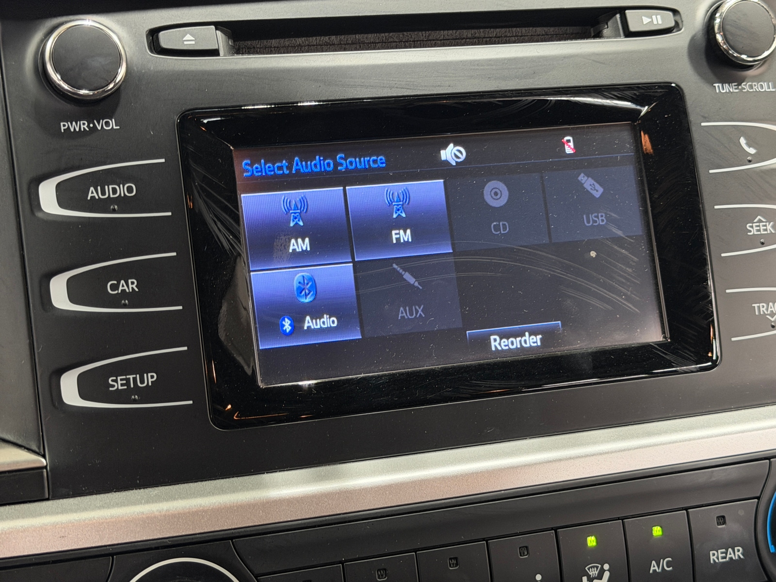 Thumbnail: 2017 Toyota Highlander - 4