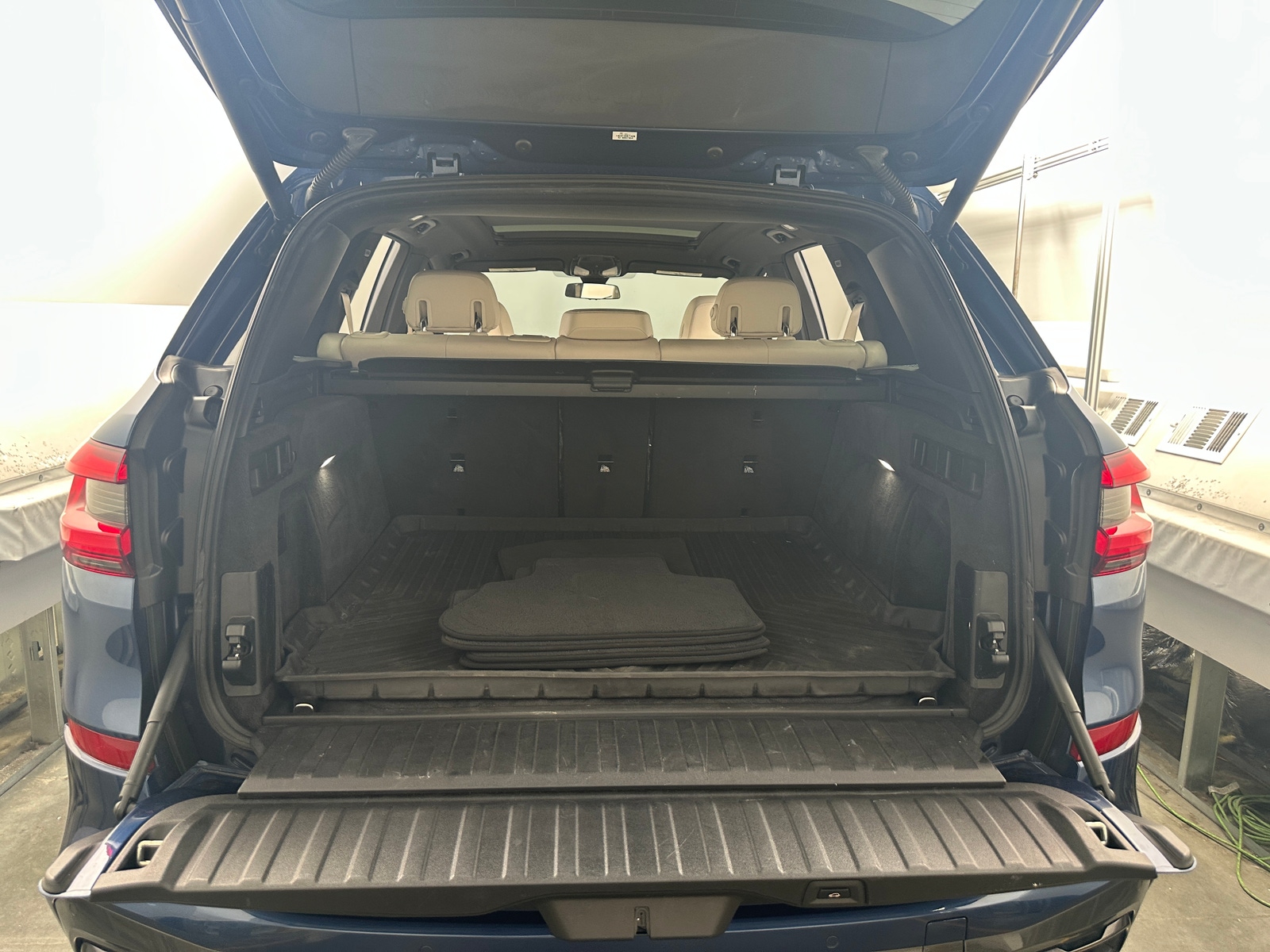Thumbnail: 2020 BMW X5 - 6