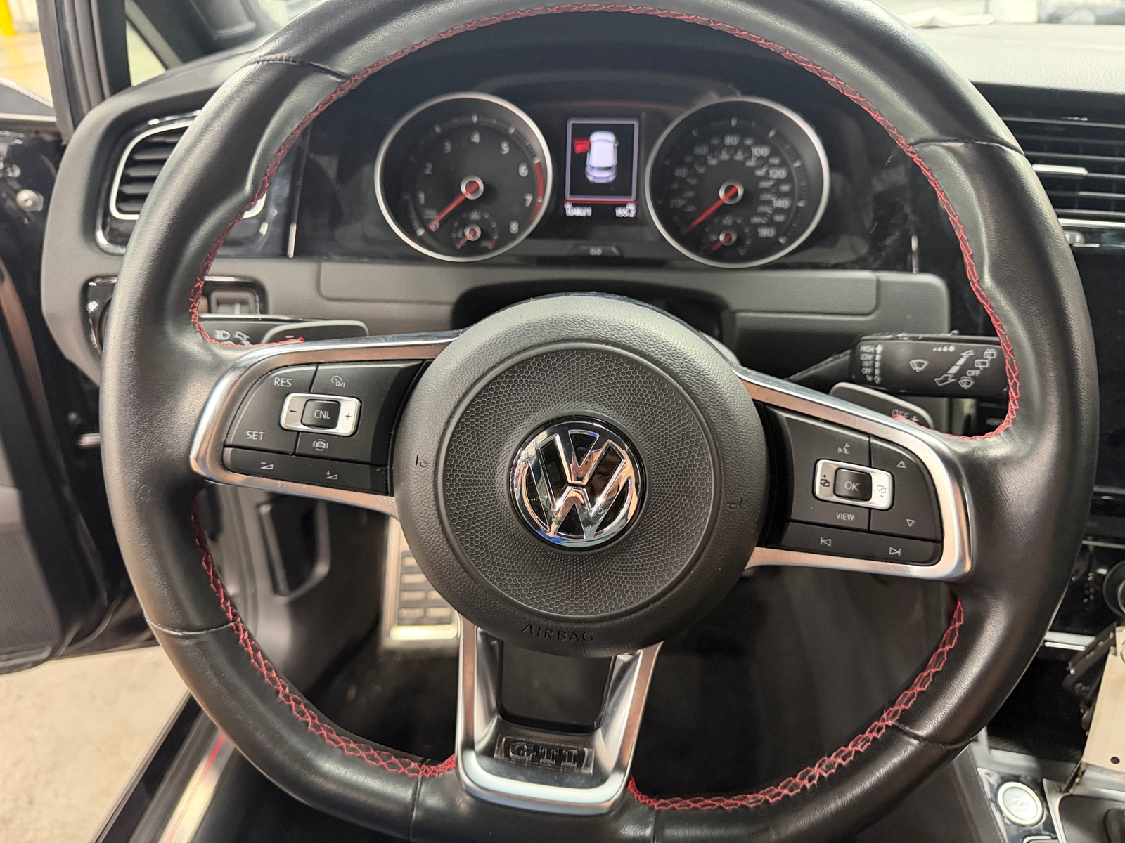 Thumbnail: 2021 Volkswagen Golf - 5