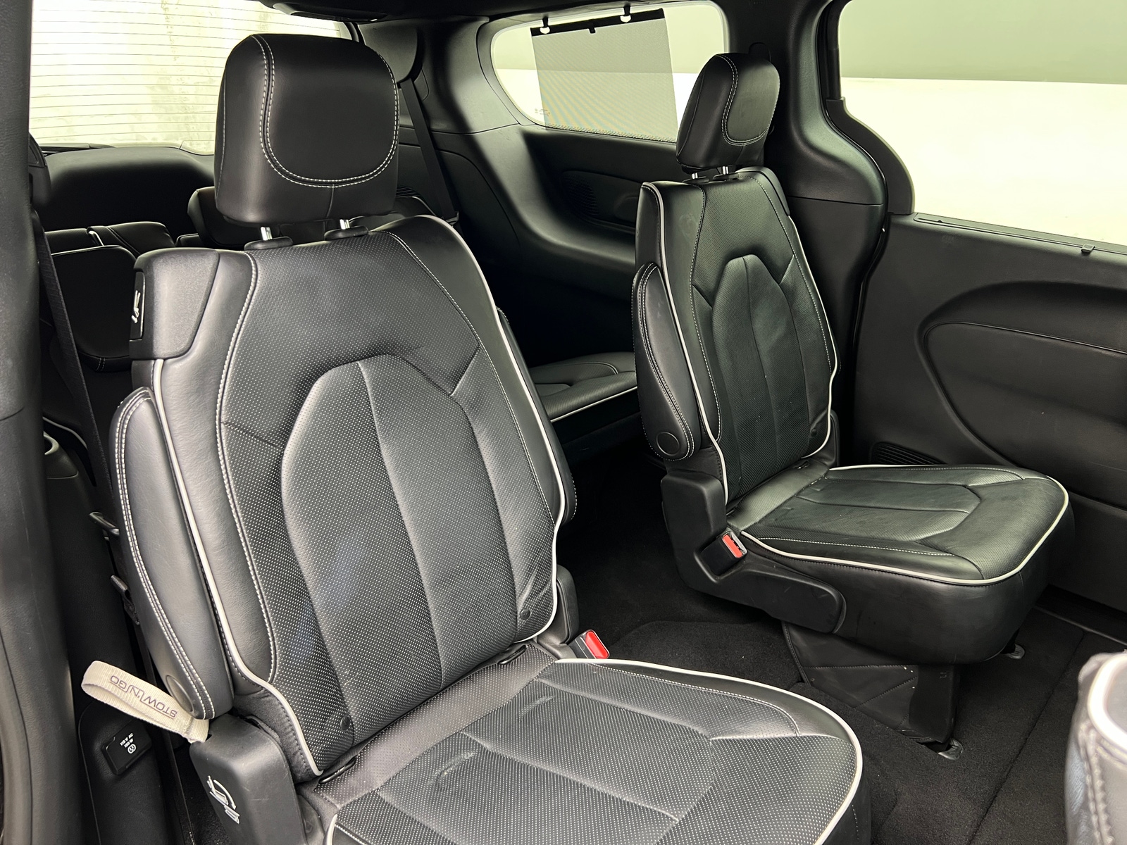 Thumbnail: 2022 Chrysler Pacifica - 5
