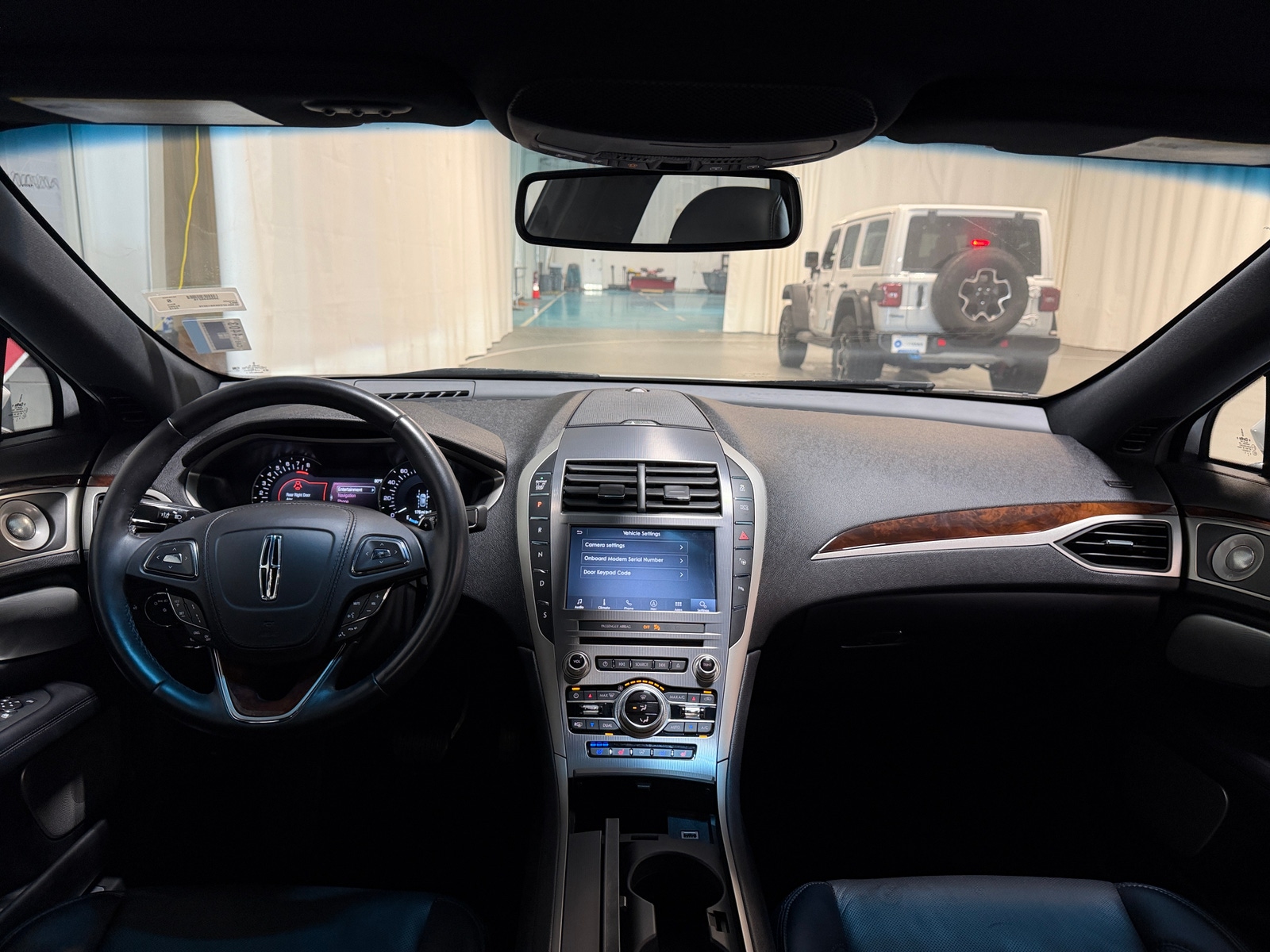 Thumbnail: 2019 Lincoln MKZ - 2