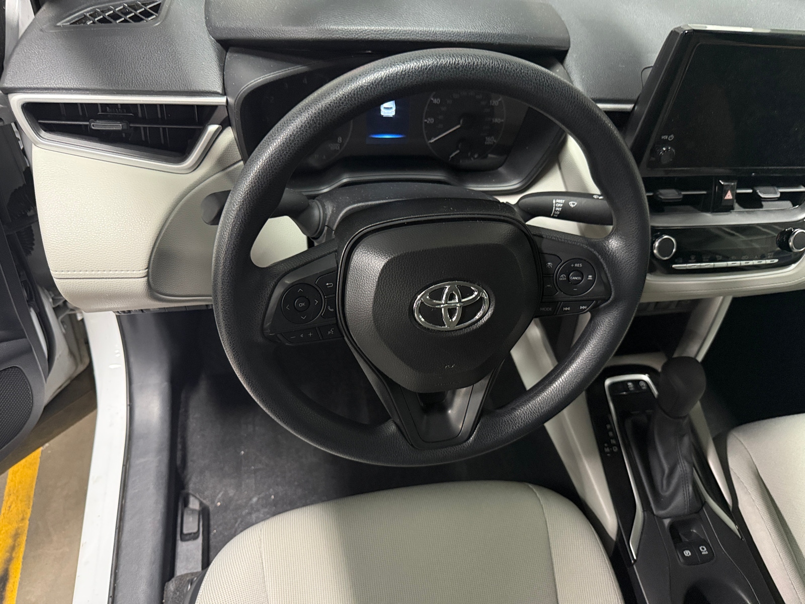 Thumbnail: 2025 Toyota Corolla Cross - 5