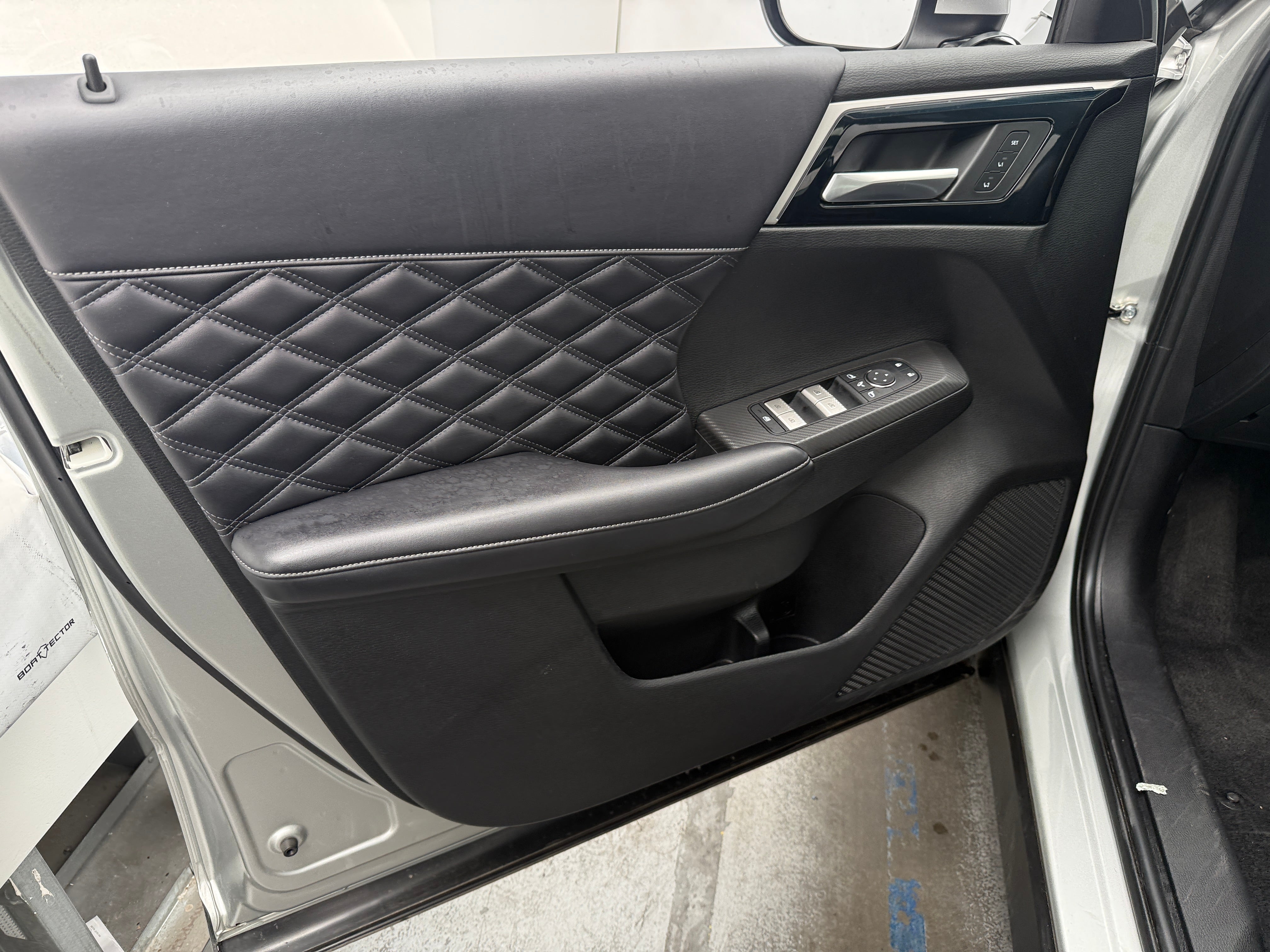 2023 Mitsubishi Outlander Plug-In Hybrid