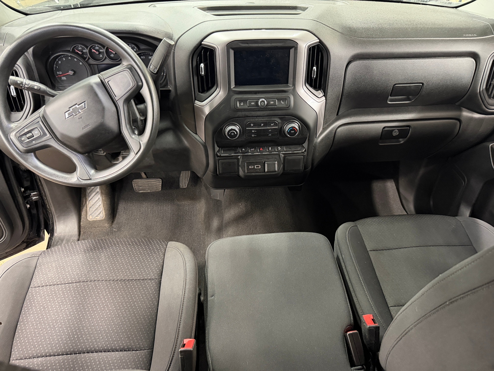 Thumbnail: 2022 Chevrolet Silverado 1500 - 3