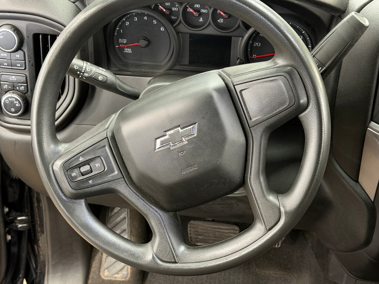 Thumbnail: 2022 Chevrolet Silverado 1500 - 5