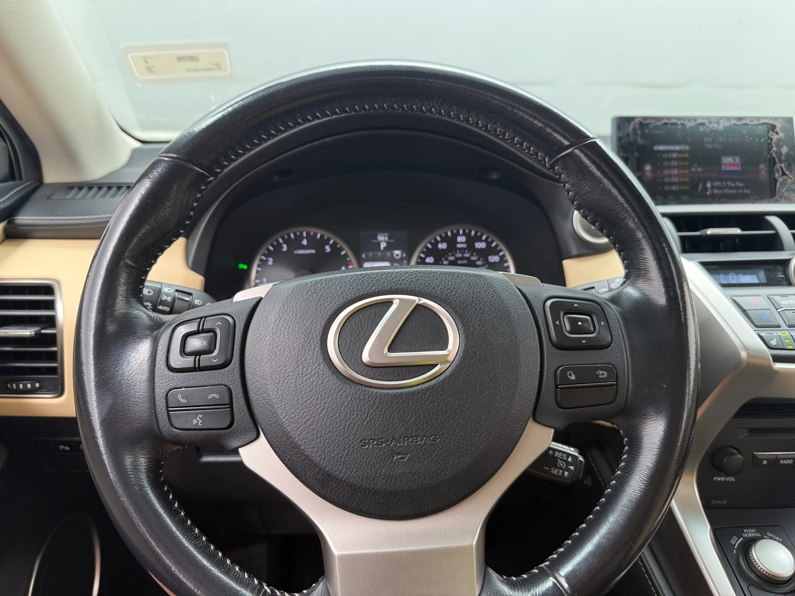 Thumbnail: 2015 Lexus NX - 4