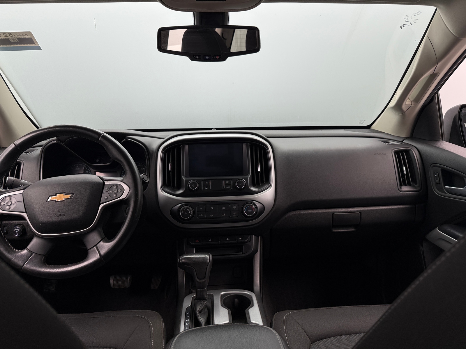 Thumbnail: 2021 Chevrolet Colorado - 3