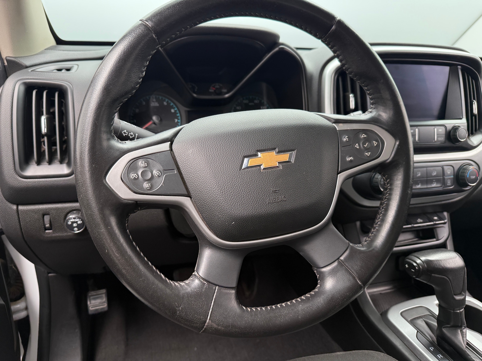 Thumbnail: 2021 Chevrolet Colorado - 5
