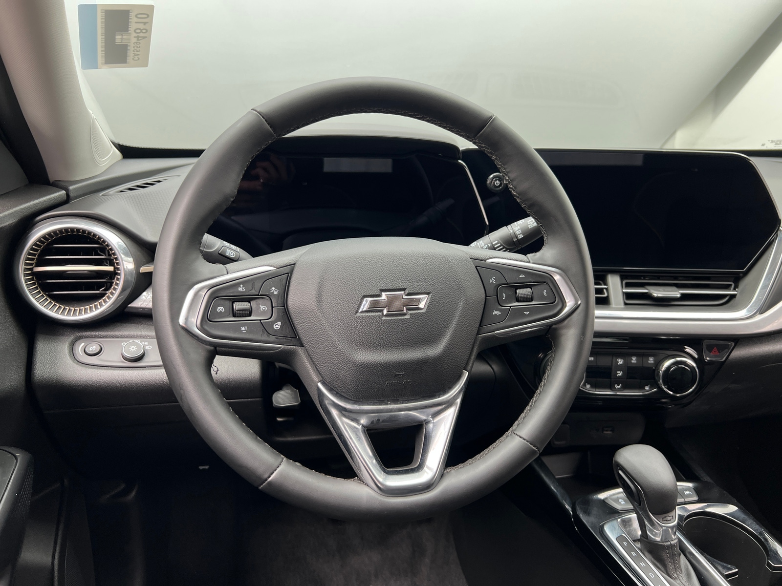 Thumbnail: 2025 Chevrolet Trax - 4