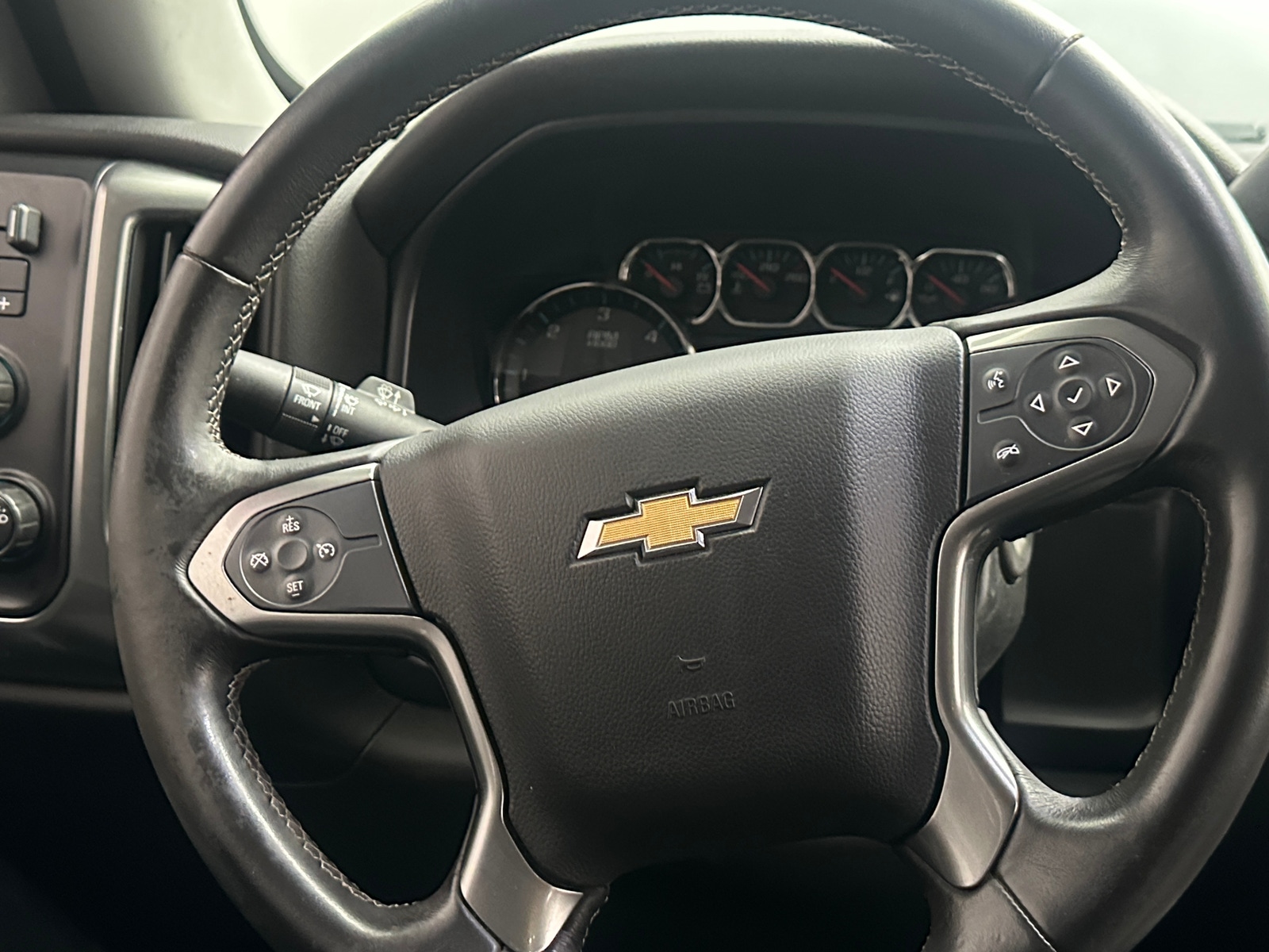 Thumbnail: 2017 Chevrolet Silverado 1500 - 5