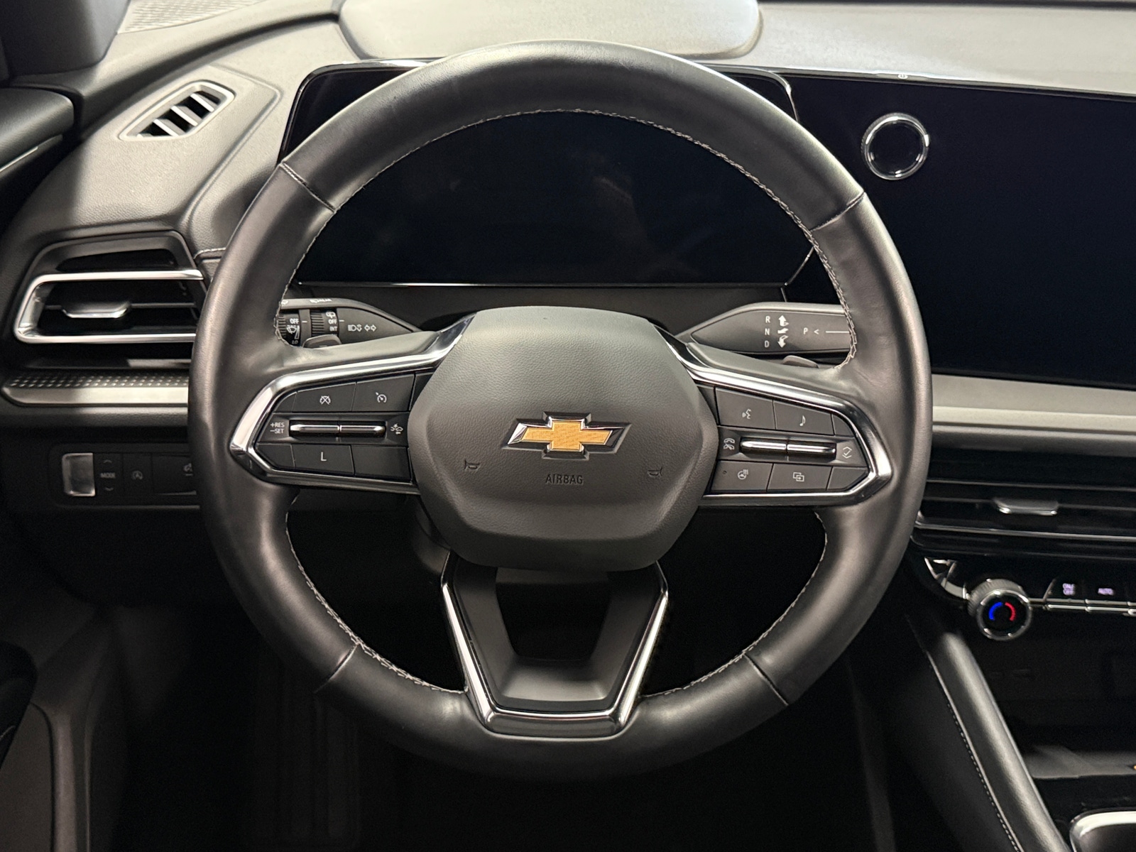 Thumbnail: 2024 Chevrolet Traverse - 5