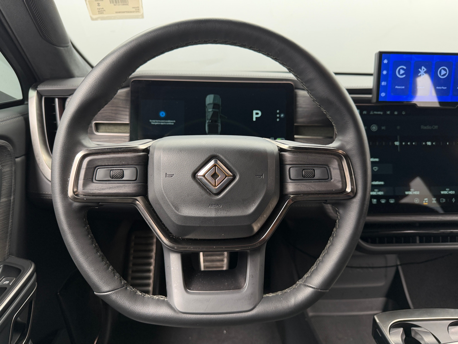 Thumbnail: 2023 Rivian R1T - 4