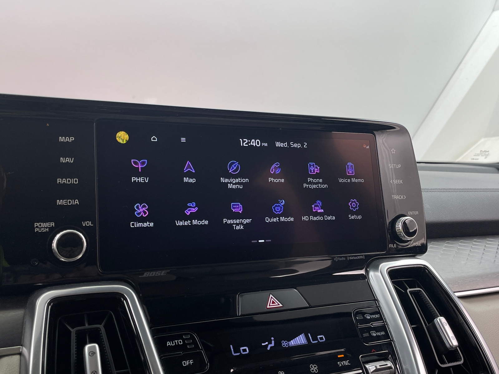 Thumbnail: 2023 Kia Sorento - 3