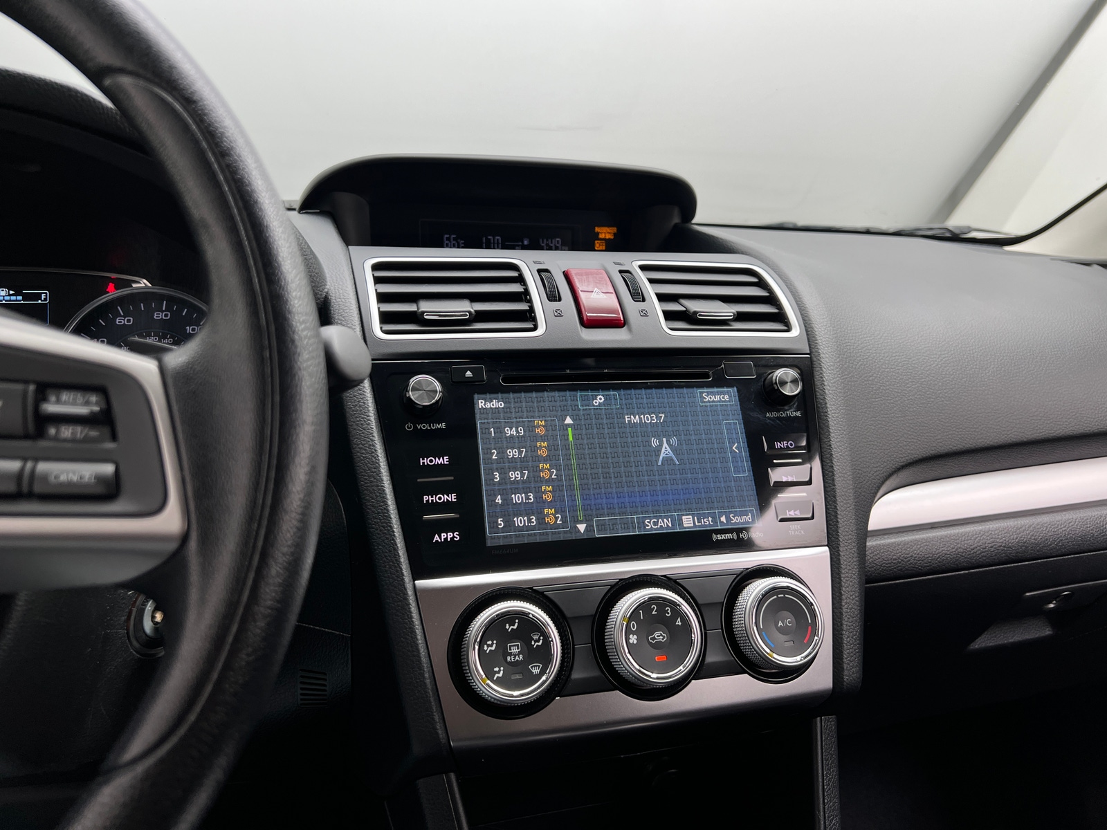 Thumbnail: 2015 Subaru XV Crosstrek - 4