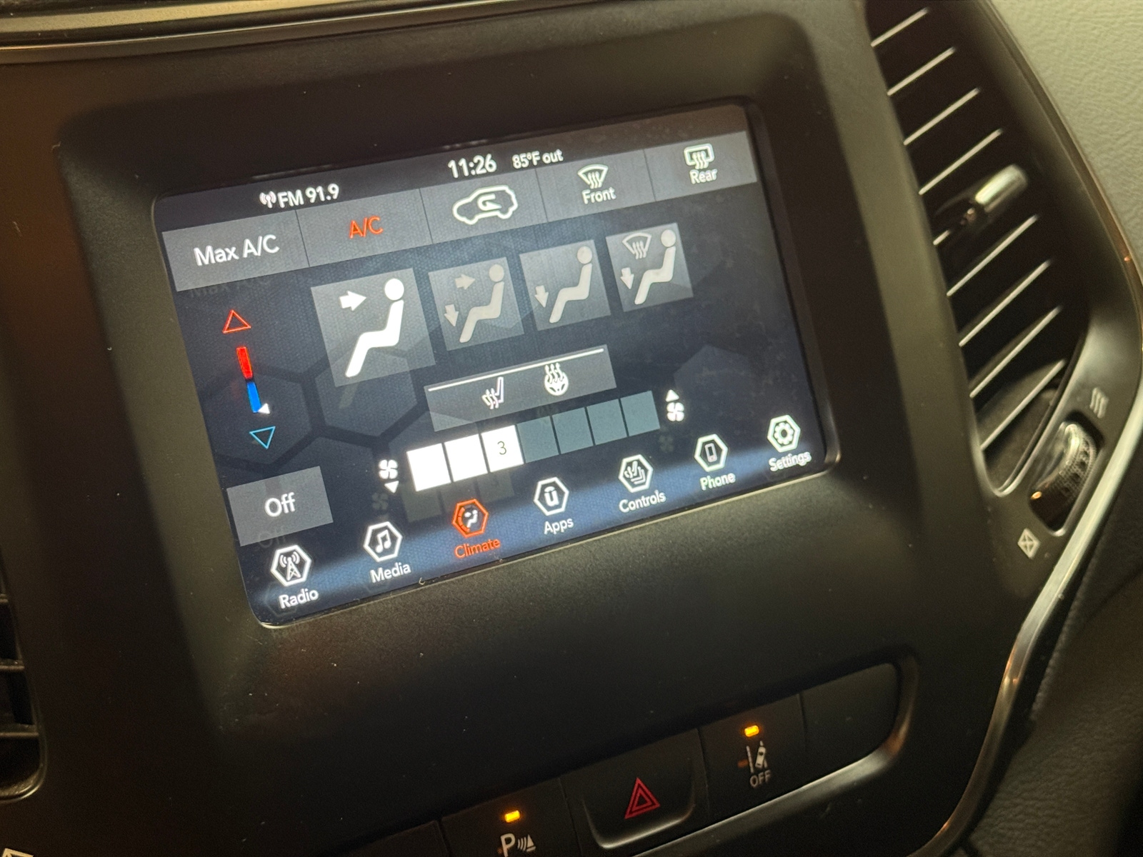 Thumbnail: 2021 Jeep Cherokee - 3