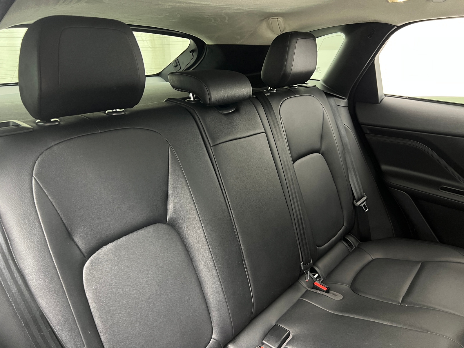 Thumbnail: 2019 Jaguar F-Pace - 5