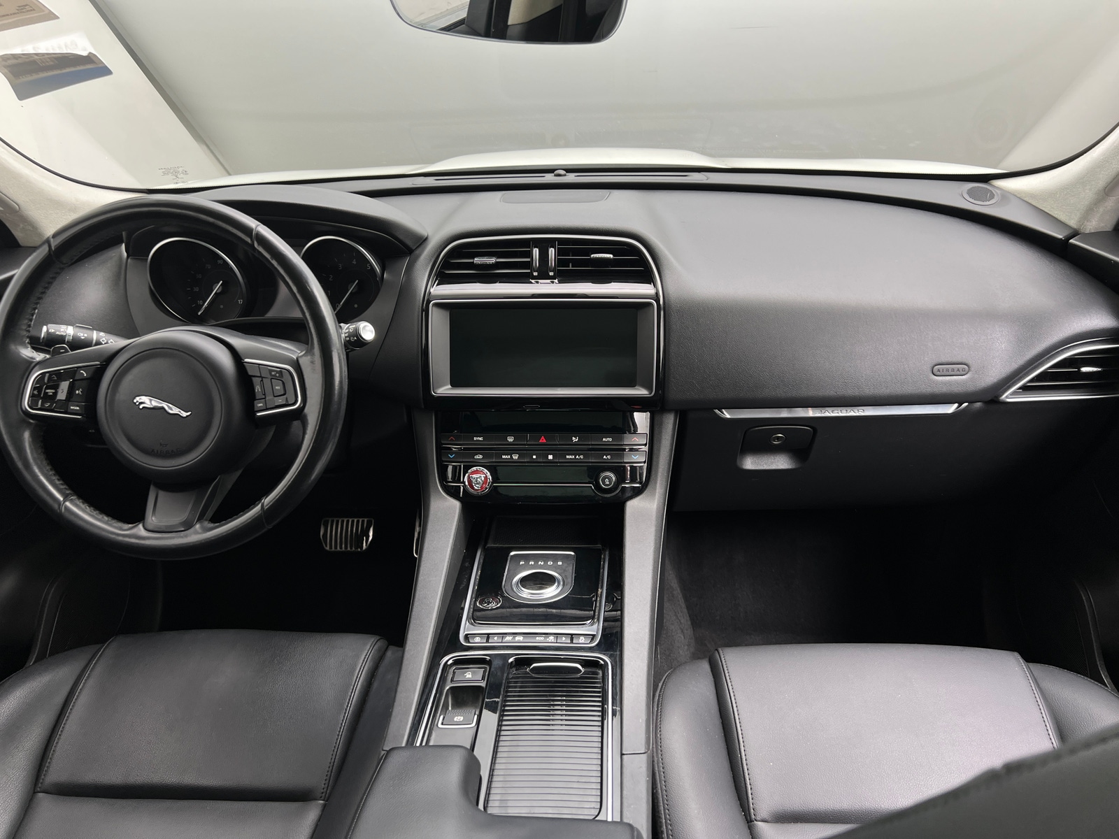 Thumbnail: 2019 Jaguar F-Pace - 2