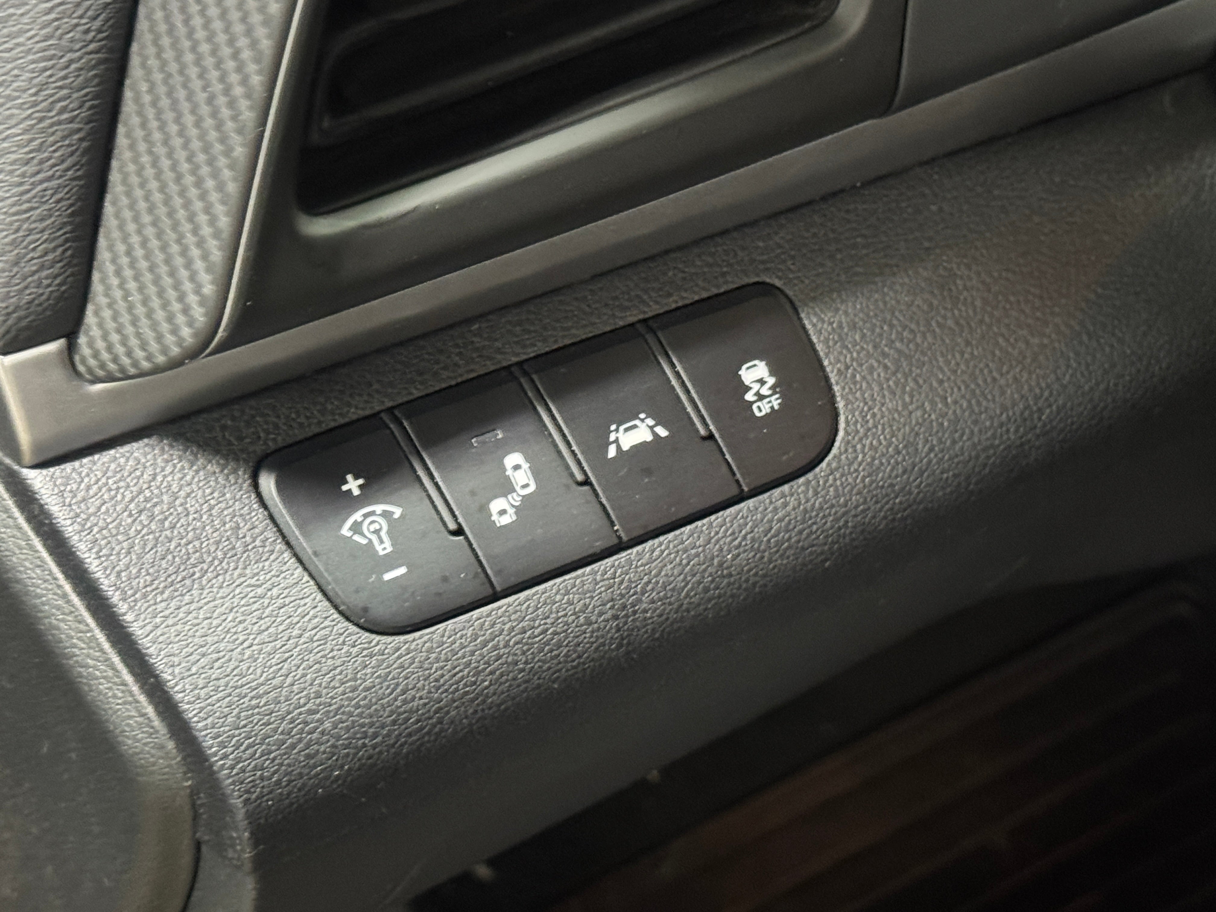 Used 2020 Hyundai Elantra Value Edition with VIN 5NPD84LF9LH531710 for sale in South Chesterfield, VA