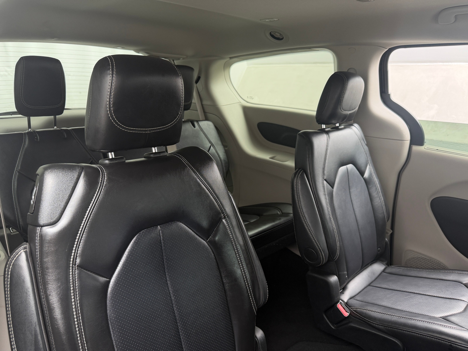 Thumbnail: 2024 Chrysler Pacifica - 5