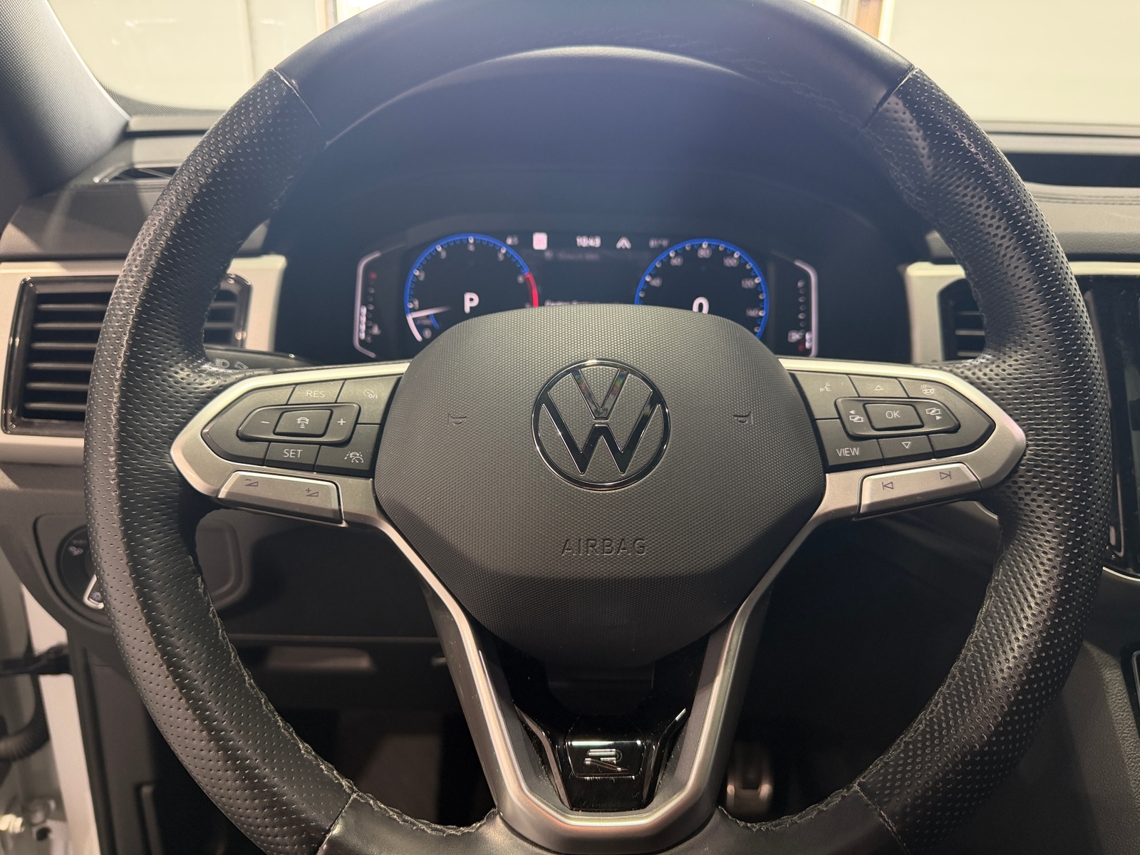Thumbnail: 2021 Volkswagen Atlas - 4