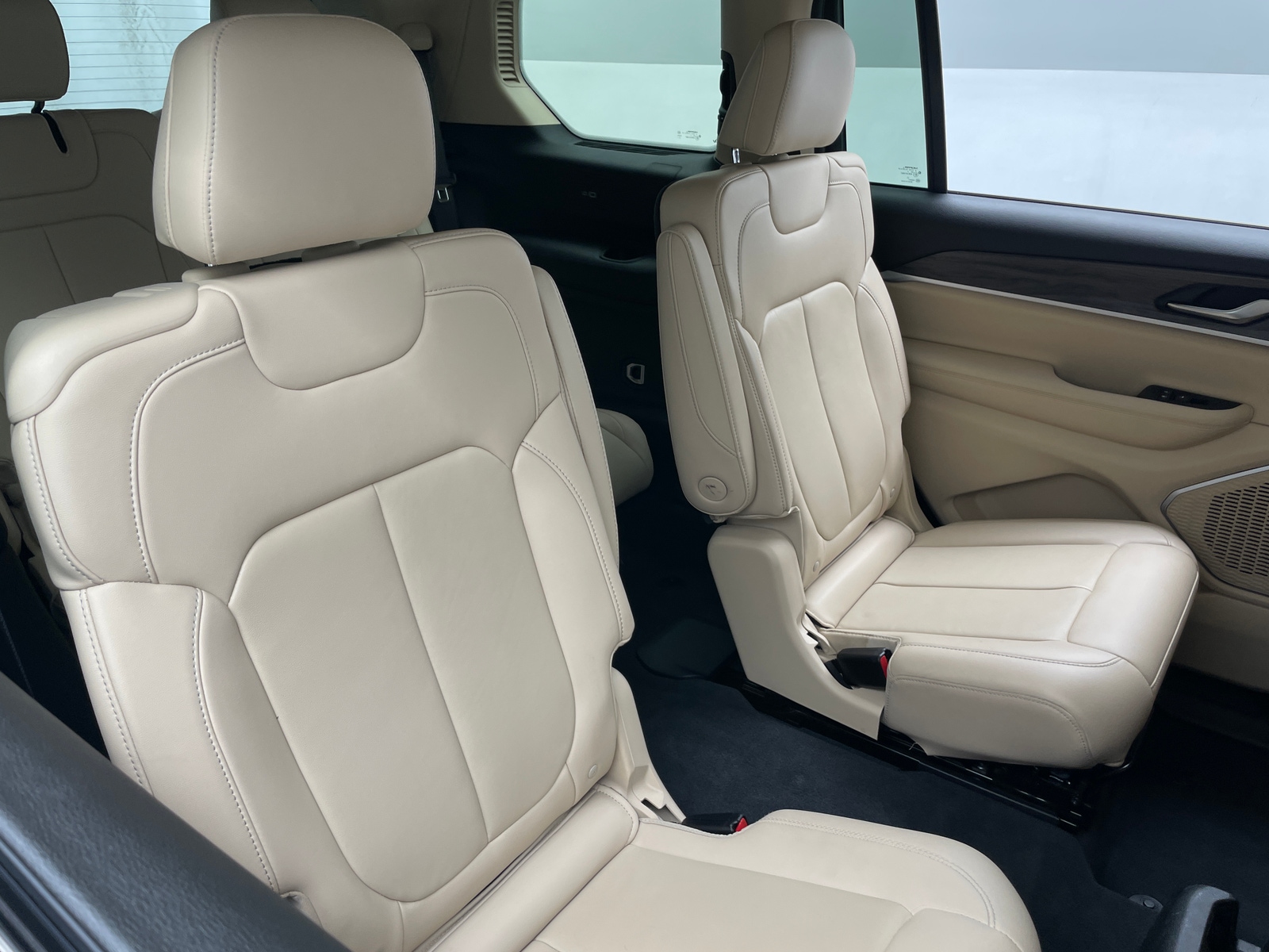 Thumbnail: 2022 Jeep Grand Cherokee L - 5