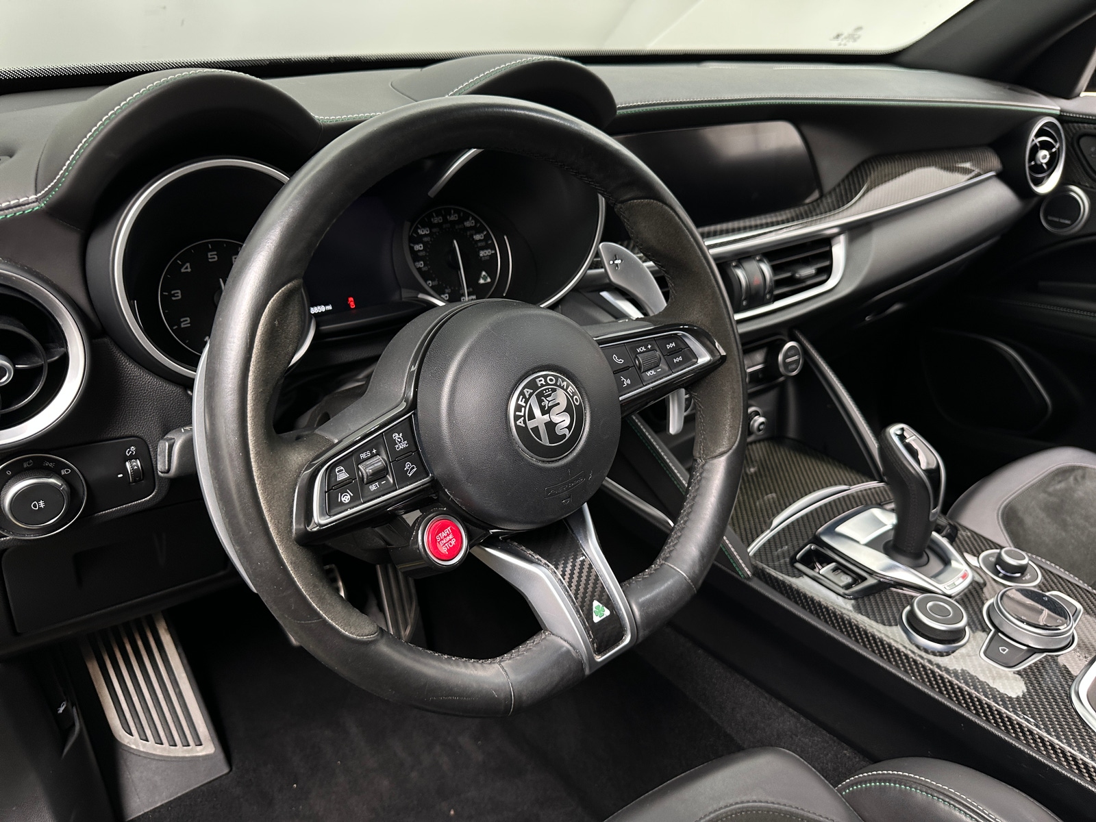 Thumbnail: 2020 Alfa Romeo Stelvio - 4