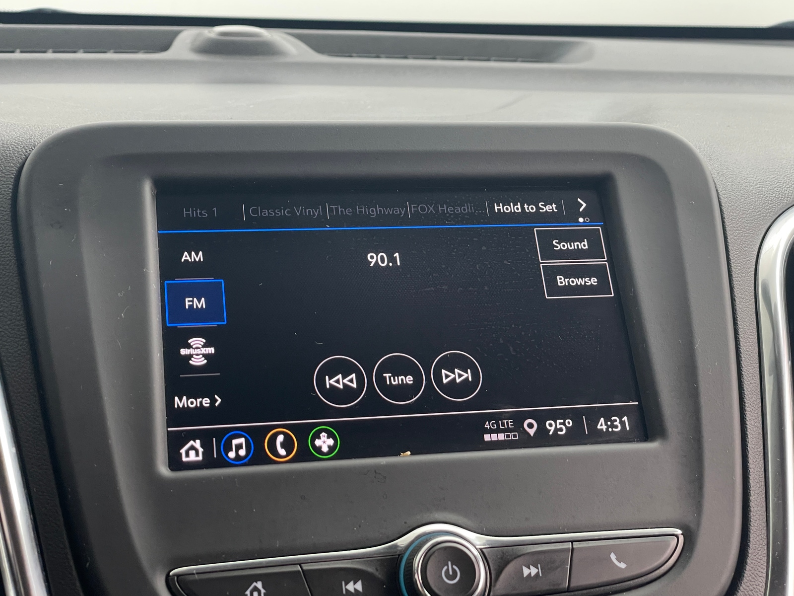 Thumbnail: 2024 Chevrolet Equinox - 4