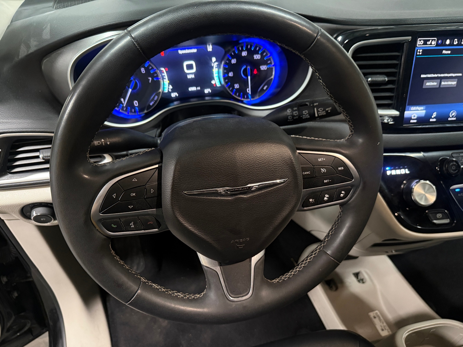 Thumbnail: 2024 Chrysler Pacifica - 4