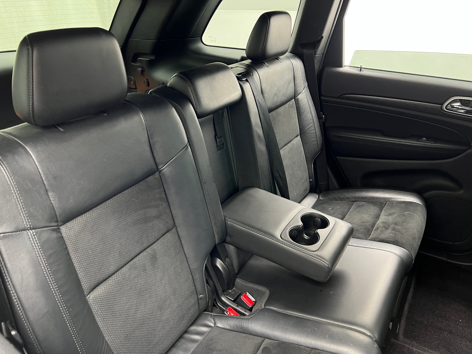 Thumbnail: 2017 Jeep Grand Cherokee - 5
