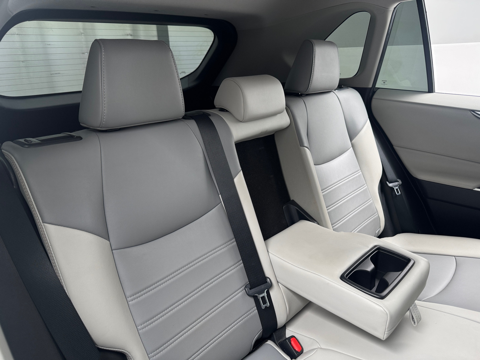 Thumbnail: 2021 Toyota RAV4 - 5