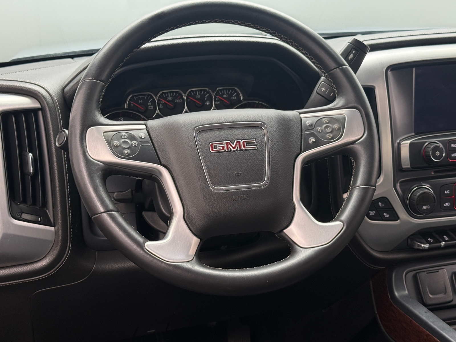 Thumbnail: 2015 GMC Sierra 1500 - 4