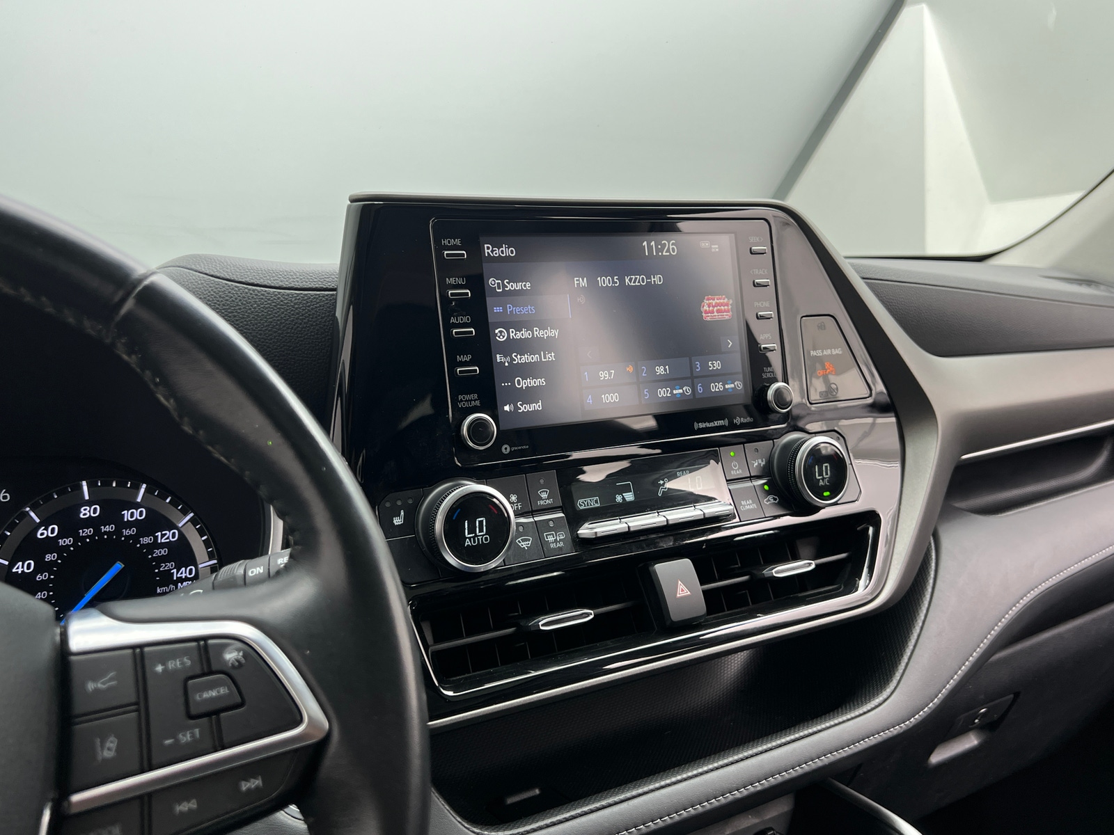 Thumbnail: 2021 Toyota Highlander - 3