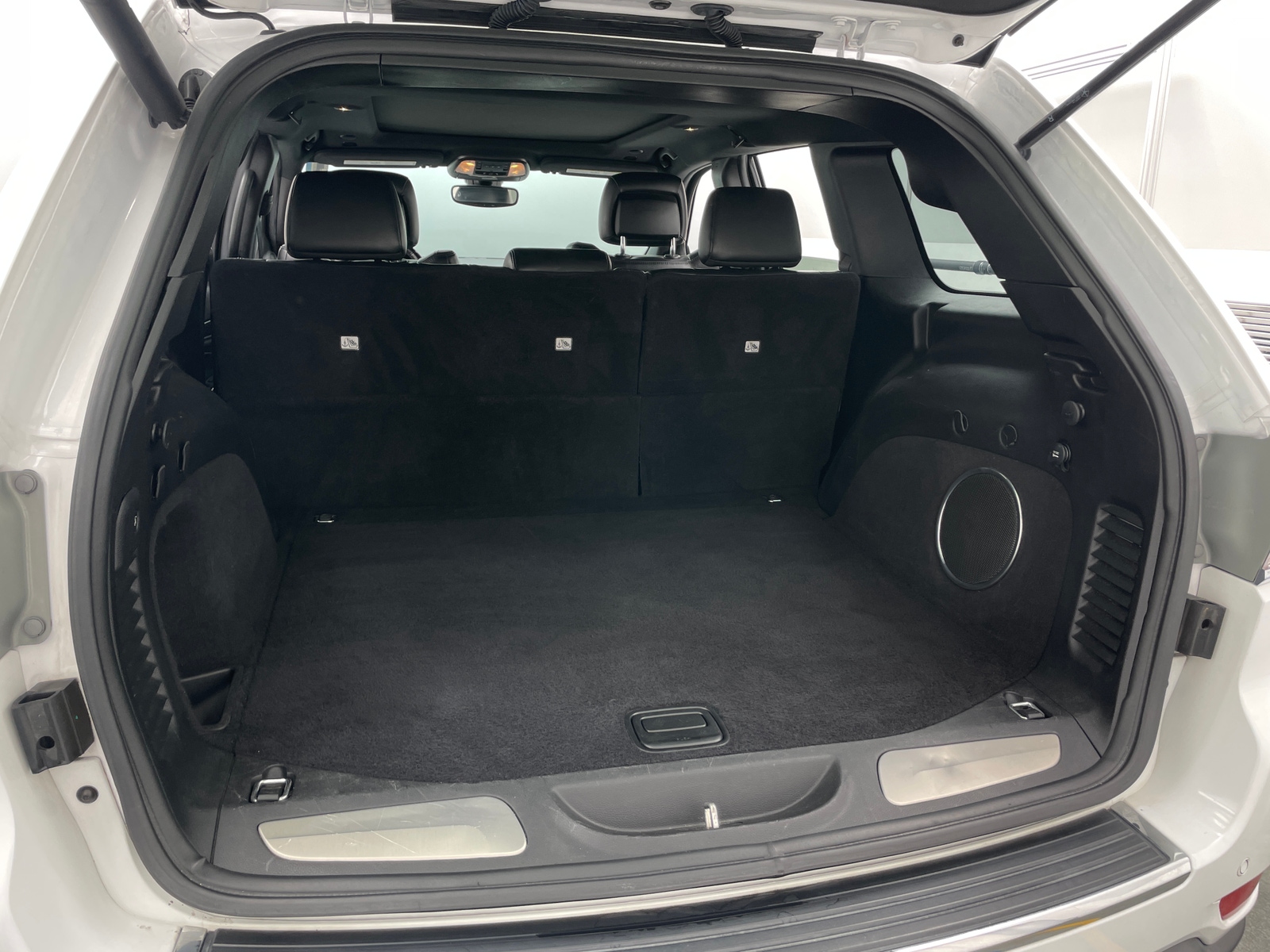 Thumbnail: 2019 Jeep Grand Cherokee - 6