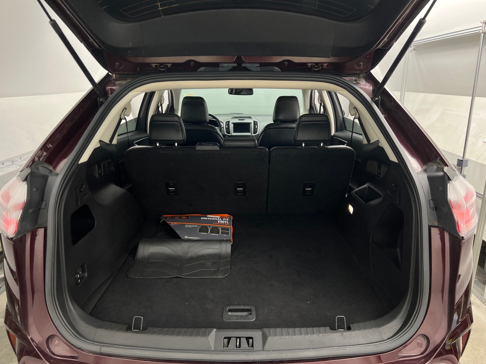 Thumbnail: 2020 Ford Edge - 6
