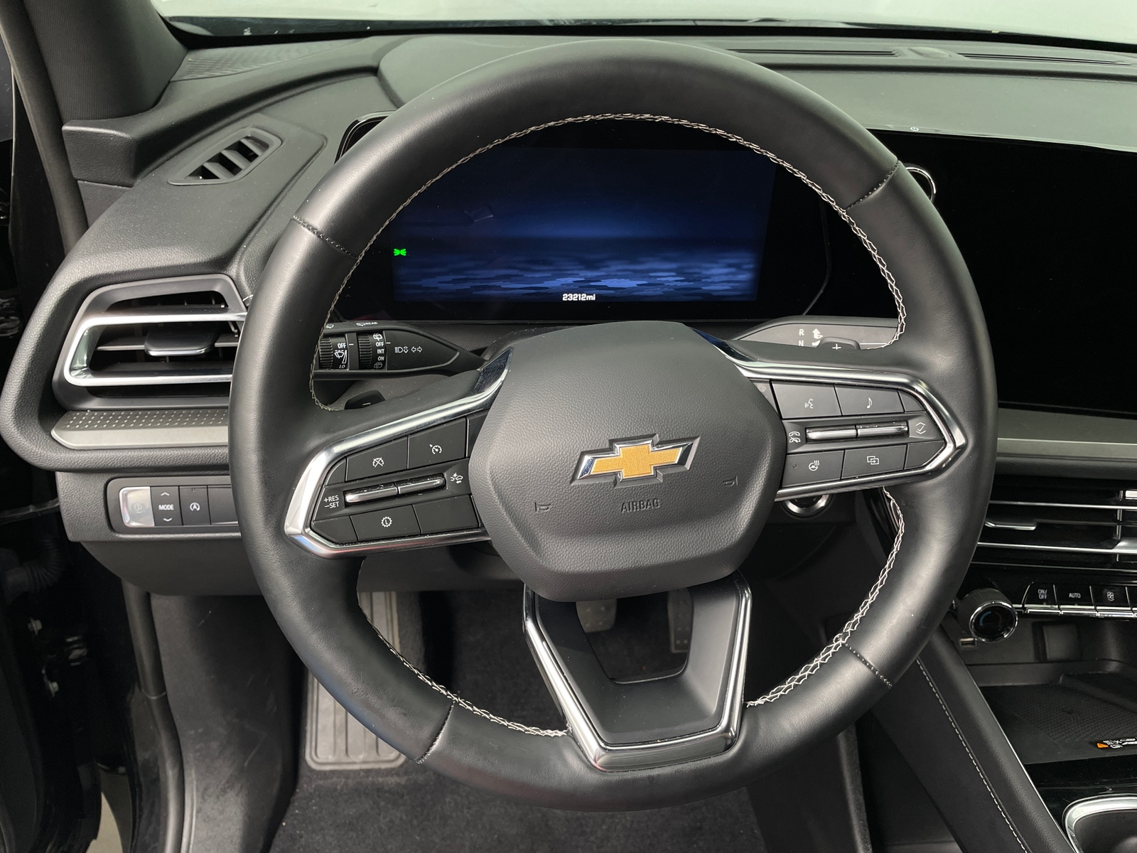 Thumbnail: 2026 Chevrolet Traverse - 5