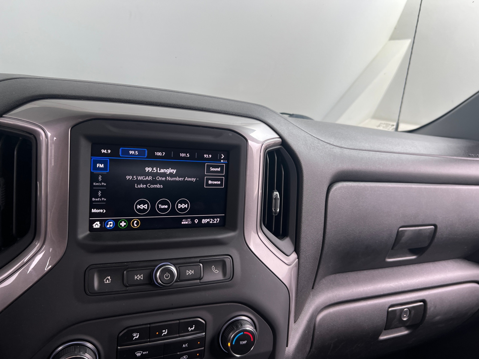 Thumbnail: 2020 Chevrolet Silverado 1500 - 4