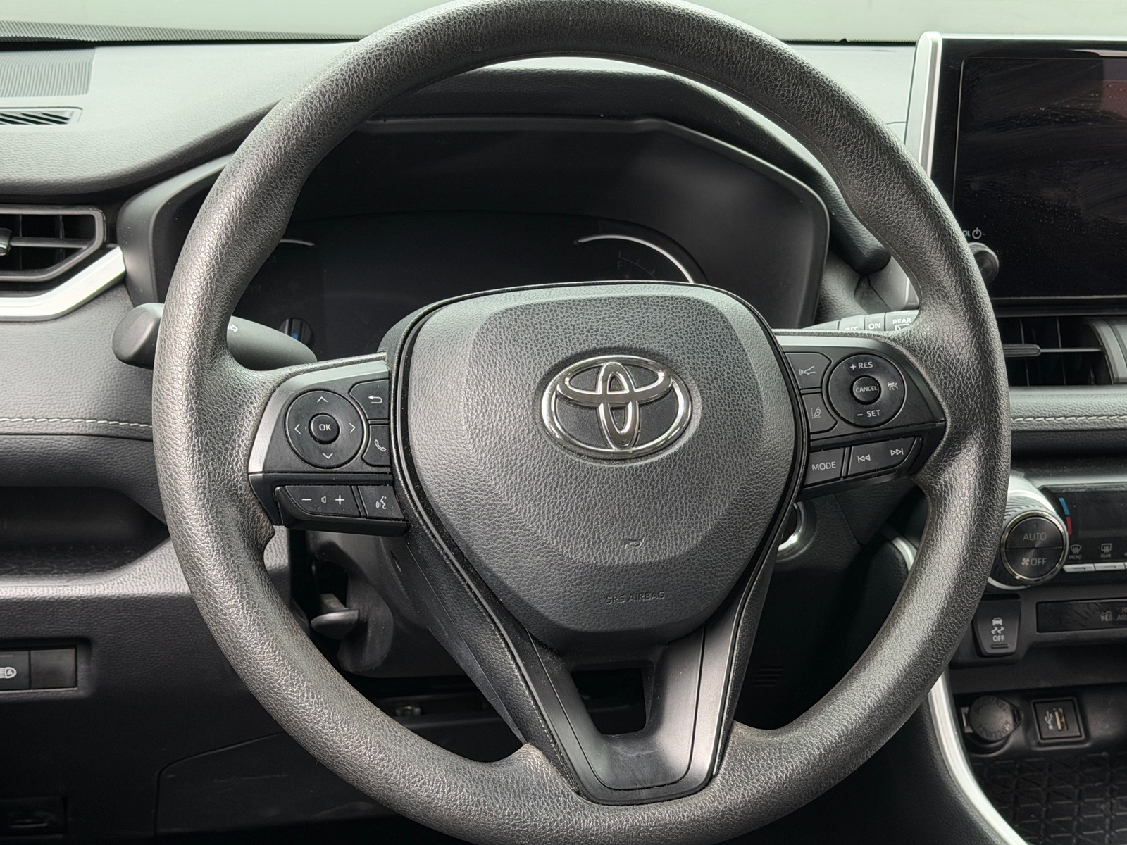 Thumbnail: 2025 Toyota RAV4 - 5