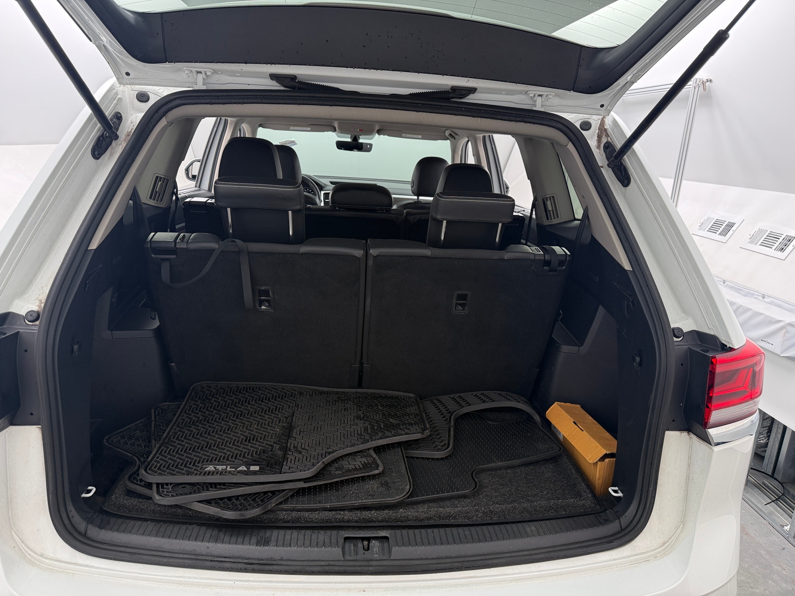 Thumbnail: 2022 Volkswagen Atlas - 6