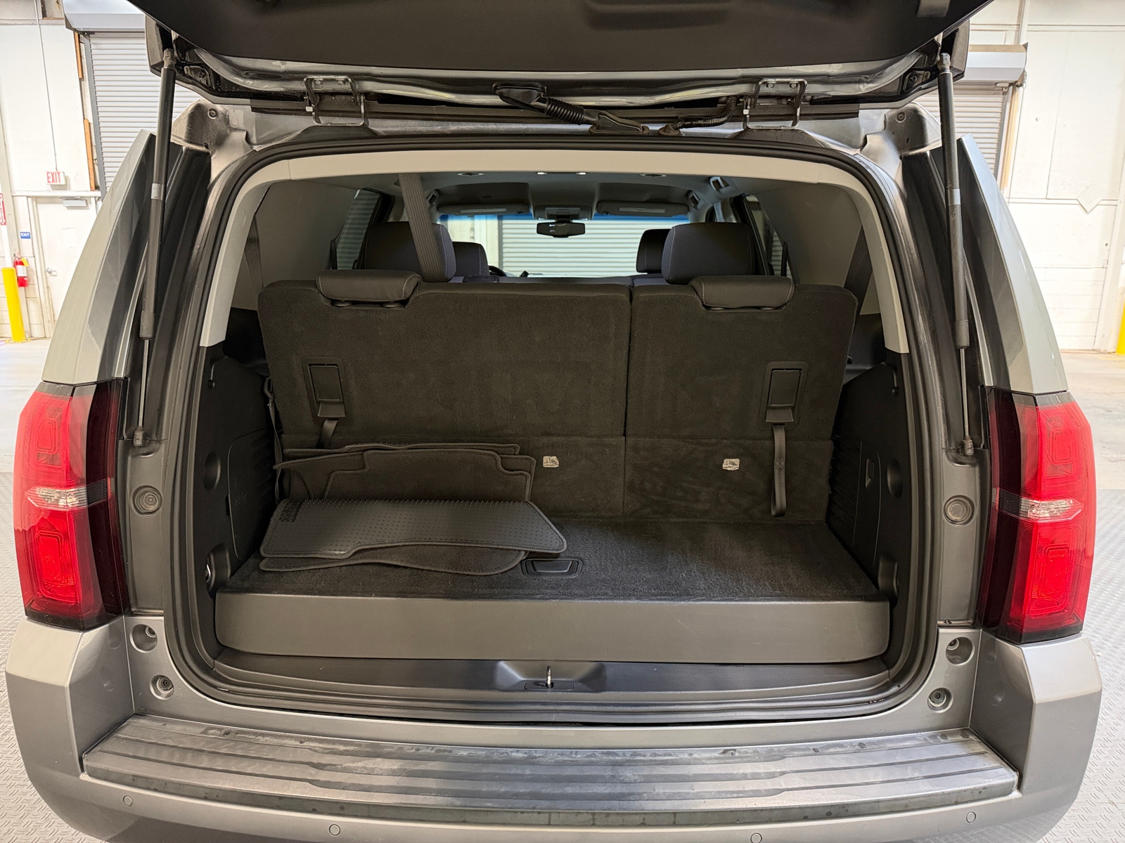 Thumbnail: 2019 Chevrolet Tahoe - 7