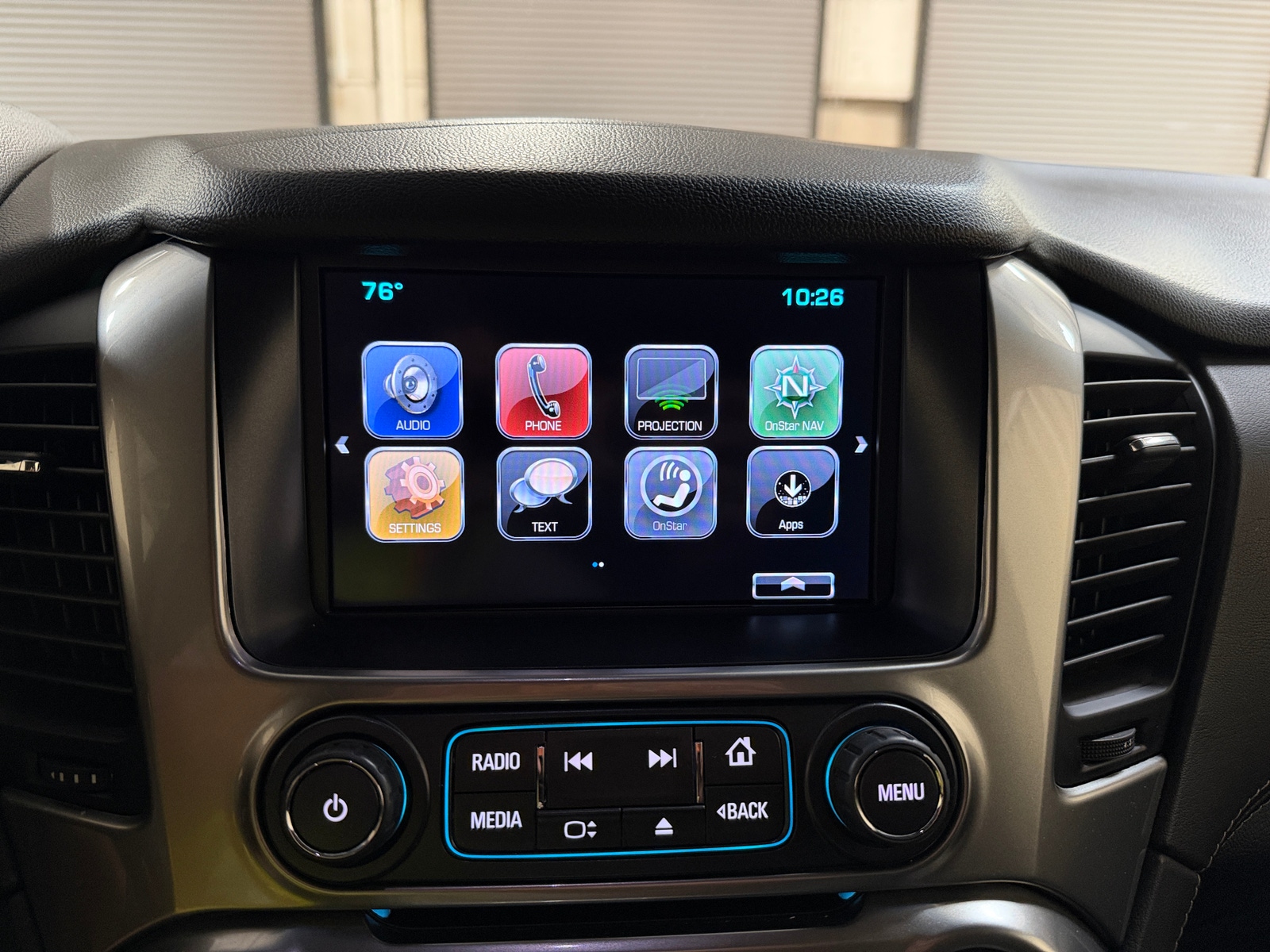 Thumbnail: 2019 Chevrolet Tahoe - 4