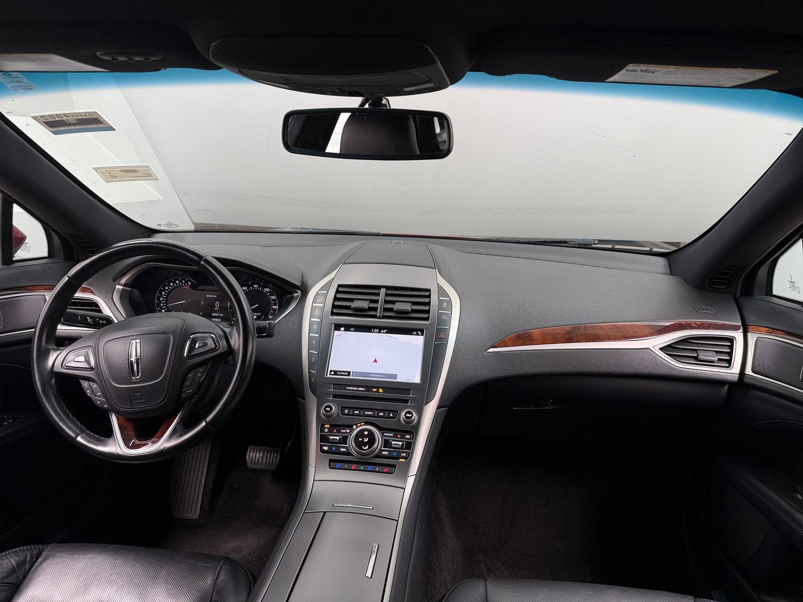 Thumbnail: 2017 Lincoln MKZ - 2