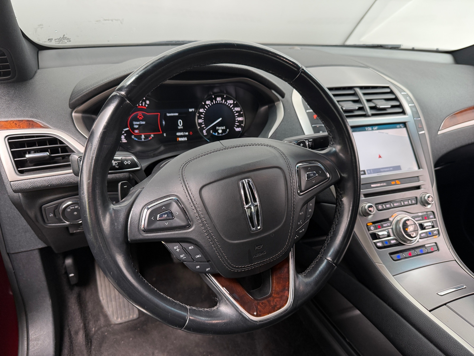 Thumbnail: 2017 Lincoln MKZ - 4