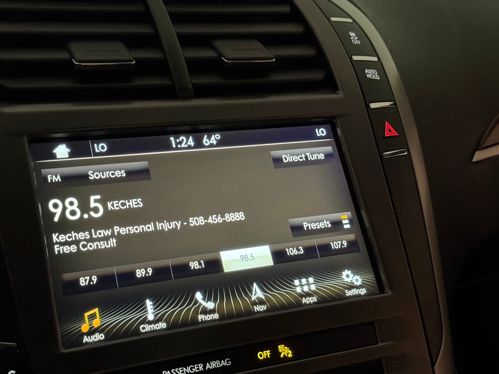 Thumbnail: 2017 Lincoln MKZ - 3