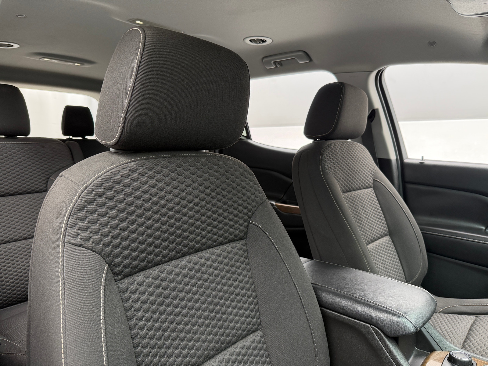 Thumbnail: 2018 GMC Acadia - 2