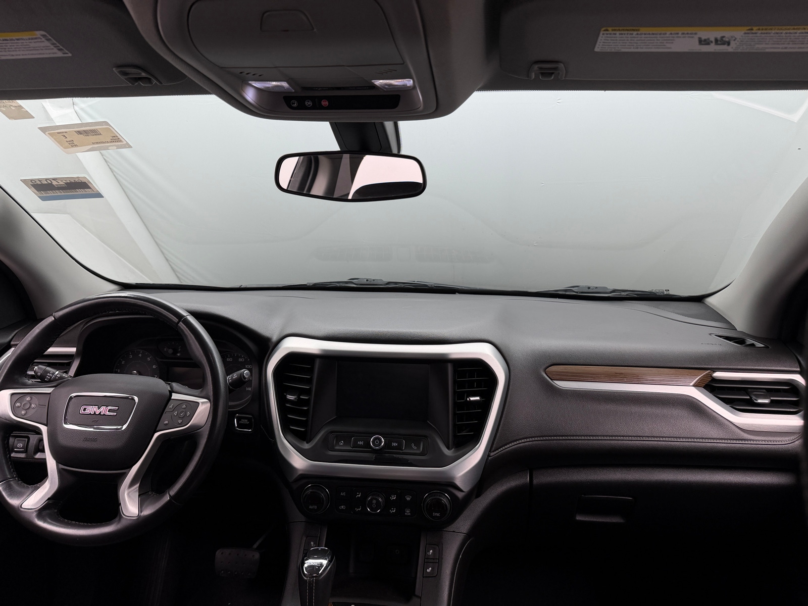 Thumbnail: 2018 GMC Acadia - 3